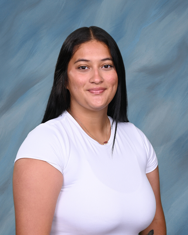 Sitlali Medina, Paraprofessional